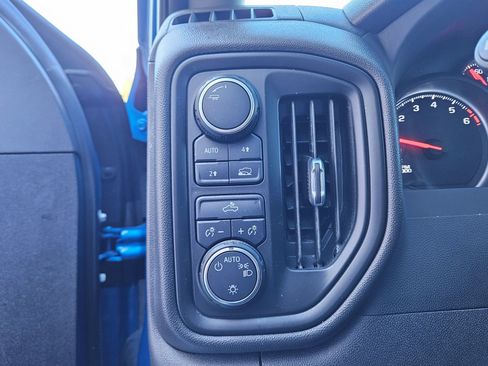 Used 2022 Chevrolet Silverado 1500 Custom image 19