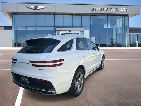 Used 2026 Genesis GV70 2.5T Advanced image 8