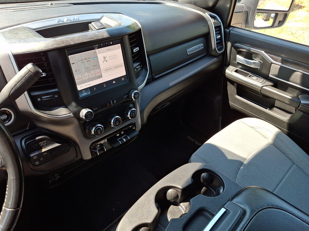Used 2024 RAM 3500 Big Horn AWD/4WD image 30