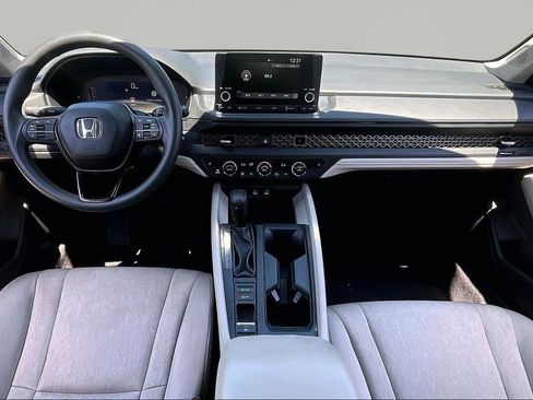 Used 2025 Honda Accord SE image 5