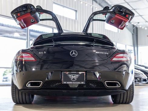 Used 2012 Mercedes-Benz SLS AMG Coupe image 5