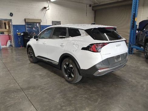 Certified 2026 Kia Sportage LX FWD image 11