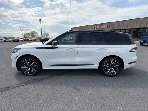 Certified 2025 Lincoln Aviator Black Label w/ Black Label Special Edition image 2