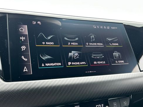 New 2026 Audi RS e-tron GT Base image 29