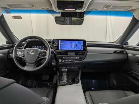 Used 2025 Lexus ES 350 w/ Premium Package FWD image 13