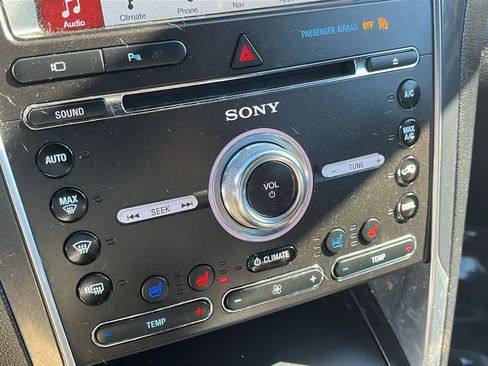 Used 2018 Ford Explorer Sport w/ Equipment Group 401A image 19