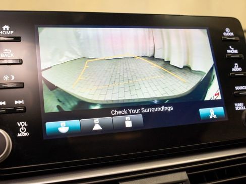 Used 2020 Honda Accord EX image 13