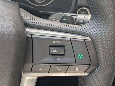 Used 2024 Mitsubishi Outlander SE image 29