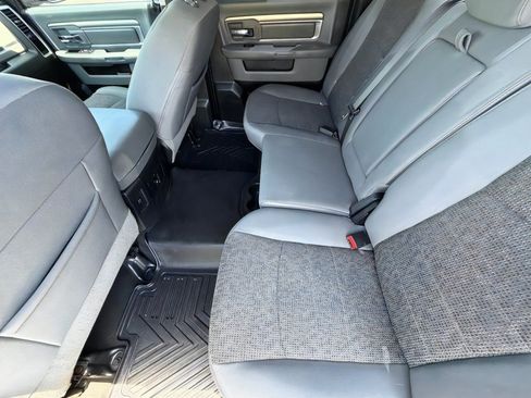 Used 2018 RAM 1500 Big Horn RWD image 12