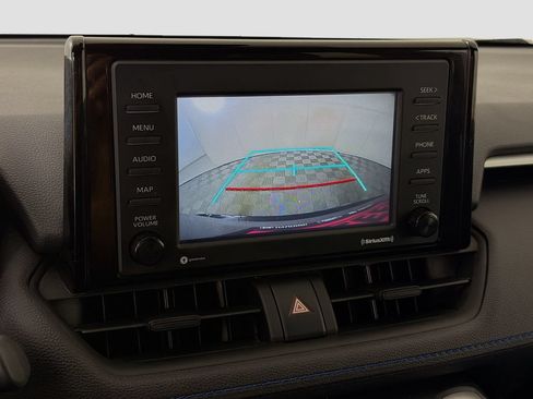 Used 2022 Toyota RAV4 SE AWD/4WD image 16