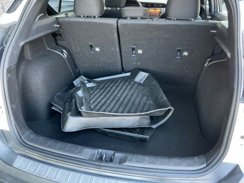 Used 2019 Nissan Kicks SV w/ Exterior Package FWD image 17