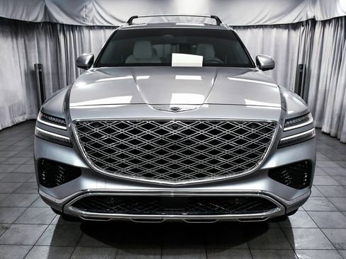 Used 2025 Genesis GV80 3.5T Prestige image 2