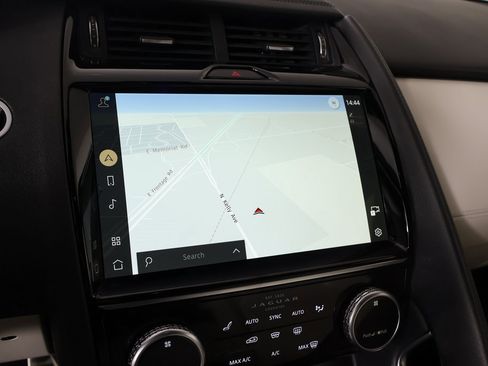 Used 2021 Jaguar E-PACE SE image 7