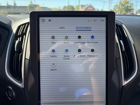 Used 2024 Ford Edge SEL image 22