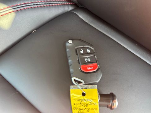 New 2025 Jeep Wrangler Unlimited Rubicon image 29