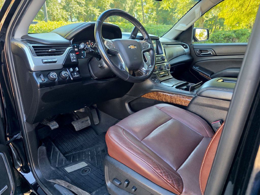 Used 2019 Chevrolet Tahoe Premier w/ Premier Plus Edition AWD/4WD image 11