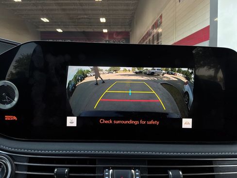 Used 2023 Lexus LS 500 F Sport w/ Cold Weather Package (CK) RWD image 40