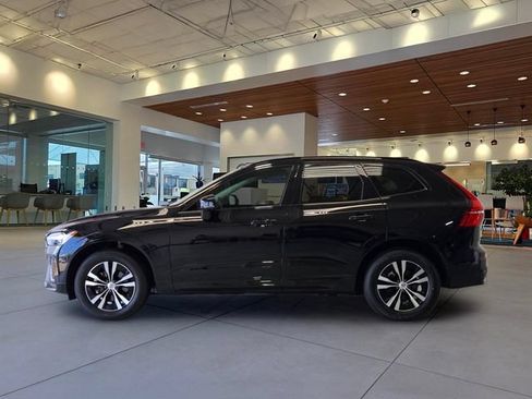 Certified 2024 Volvo XC60 B5 Core w/ Climate Package AWD/4WD image 2