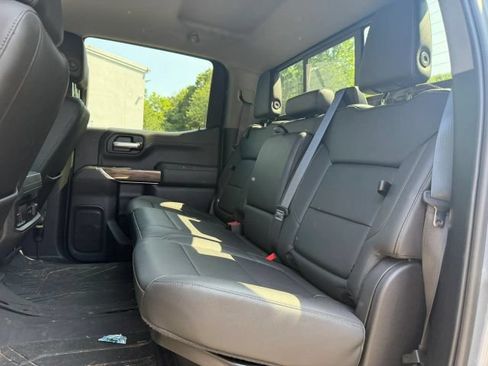 Used 2019 Chevrolet Silverado 1500 LT Trail Boss AWD/4WD image 12