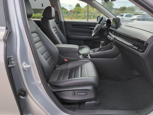 Used 2025 Honda CR-V EX-L image 10