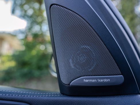 Used 2023 BMW X5 sDrive40i w/ M Sport Package image 16