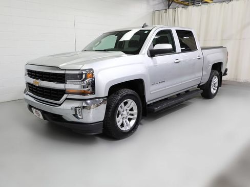 Certified 2017 Chevrolet Silverado 1500 LT w/ All Star Edition AWD/4WD image 13