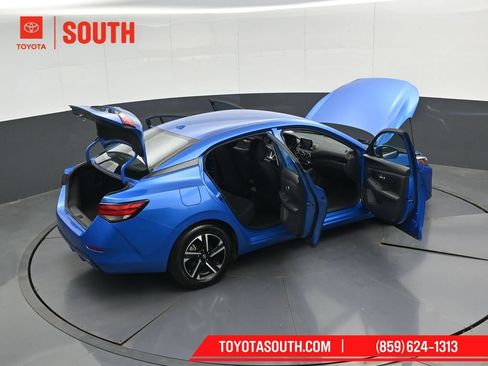 Used 2024 Nissan Sentra SV FWD image 48