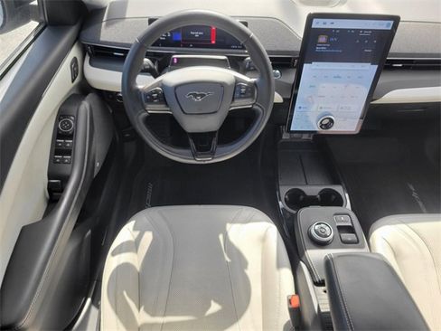 Used 2021 Ford Mustang Mach-E Premium image 12