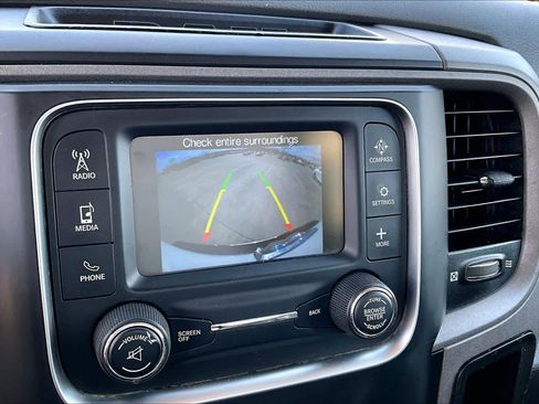 Used 2018 RAM 2500 Tradesman w/ Chrome Appearance Group image 23