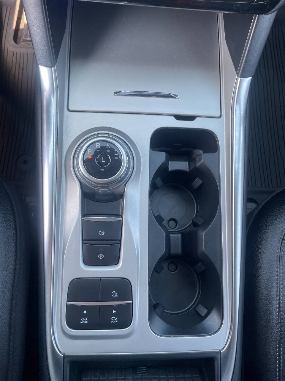 Used 2023 Ford Explorer Limited w/ Limited Technology Package RWD image 6