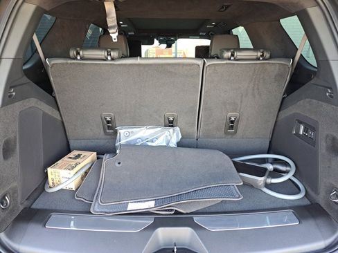 Certified 2026 Cadillac Escalade V w/ LPO, ONYX Package image 25