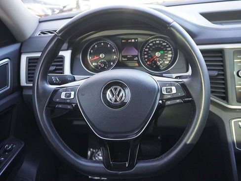 Used 2019 Volkswagen Atlas SE w/ Panoramic Sunroof Package image 40