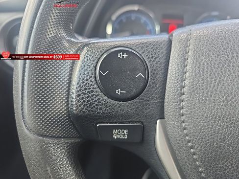 Used 2017 Toyota Corolla L image 21