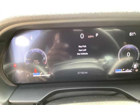 Used 2025 Jeep Grand Cherokee L Laredo RWD image 23