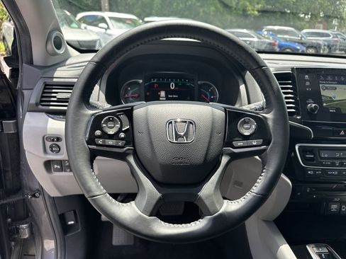 Used 2022 Honda Pilot Touring image 26