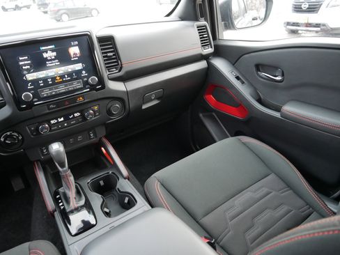 Certified 2024 Nissan Frontier PRO-4X w/ Pro Convenience Package image 11