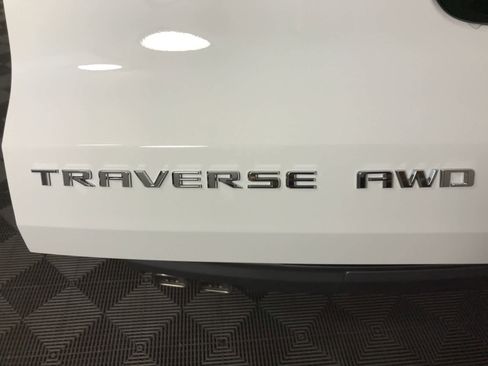 New 2026 Chevrolet Traverse LT w/ Driver Confidence Package image 19