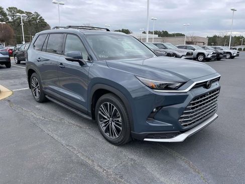 New 2026 Toyota Grand Highlander AWD Hybrid image 3