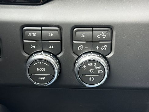 New 2026 GMC Sierra 1500 AT4X w/ LPO, Black Badging Package AWD/4WD image 26