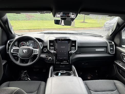 Used 2025 RAM 1500 Big Horn AWD/4WD image 19
