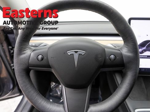 Used 2022 Tesla Model 3 Long Range AWD/4WD image 10