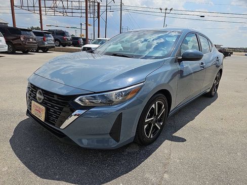 Used 2024 Nissan Sentra SV FWD image 1