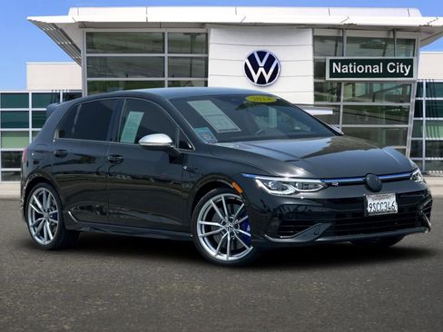Used 2024 Volkswagen Golf R AWD/4WD image 2