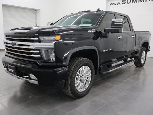 Used 2021 Chevrolet Silverado 2500 High Country w/ Z71 Off-Road Package image 7