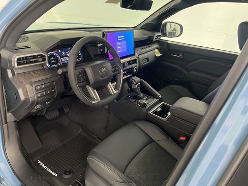New 2026 Toyota Tacoma Limited AWD/4WD image 24