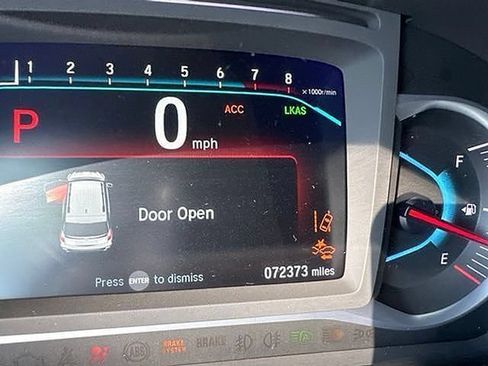 Used 2019 Honda Pilot Touring image 23