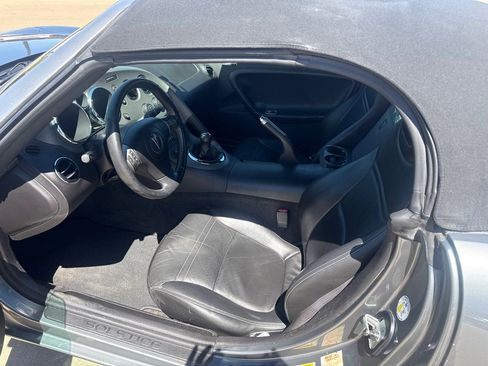 Used 2006 Pontiac Solstice Convertible w/ Premium Package RWD image 11