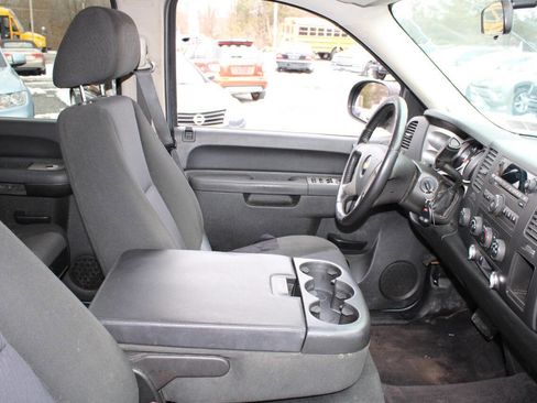 Used 2011 Chevrolet Silverado 1500 LT image 11