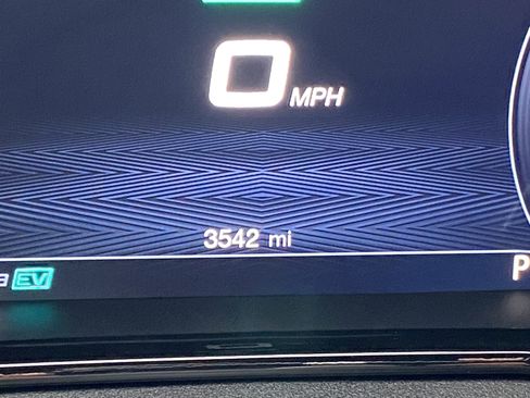 Used 2024 Alfa Romeo Tonale Veloce image 23