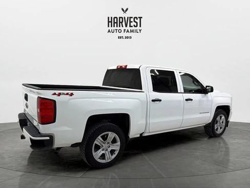 Used 2018 Chevrolet Silverado 1500 Custom w/ Custom Value Package AWD/4WD image 7
